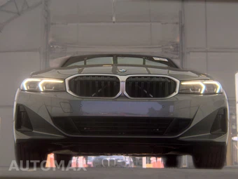 2026 BMW 3 Series Sedan 330i xDrive NA - miniatura 3