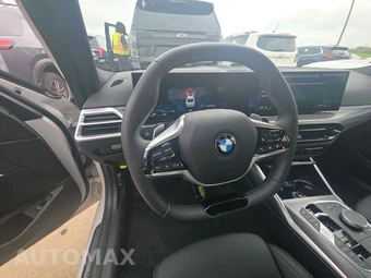 2026 BMW 3 Series Sedan 330i xDrive NA - miniatura 10