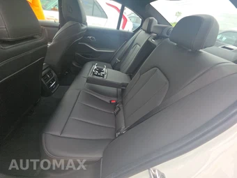 2026 BMW 3 Series Sedan 330i xDrive NA - miniatura 13