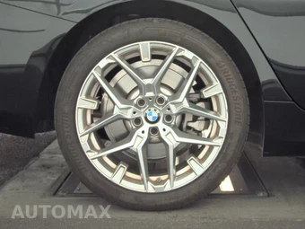 2026 BMW 3 Series Sedan 330i xDrive NA - miniatura 11