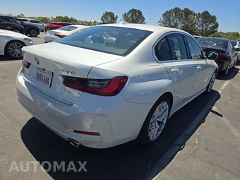 2026 BMW 3 Series Sedan 330i xDrive NA - miniatura 4