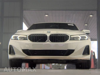 2026 BMW 3 Series Sedan 330i xDrive NA - miniatura 3