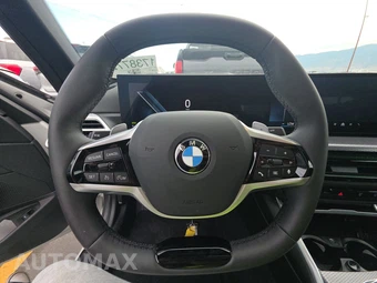 2026 BMW 3 Series Sedan 330i xDrive NA - miniatura 10