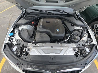 2026 BMW 3 Series Sedan 330i xDrive NA - miniatura 16