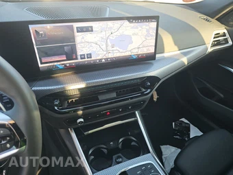 2026 BMW 3 Series Sedan 330i xDrive NA - miniatura 17