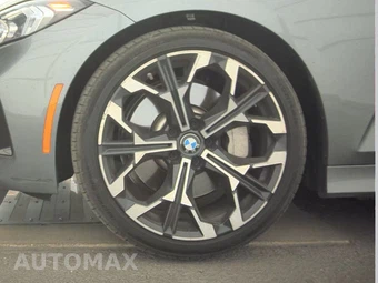 2026 BMW 3 Series Sedan 330i xDrive NA - miniatura 9
