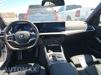 2026 BMW 3 Series Sedan 330i xDrive NA - miniatura 11