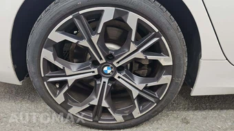 2026 BMW 3 Series Sedan 330i xDrive NA - miniatura 26
