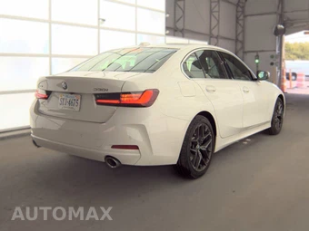 2026 BMW 3 Series Sedan 330i xDrive NA - miniatura 4