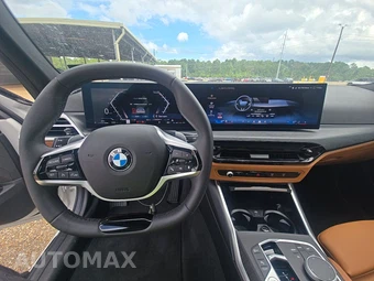 2026 BMW 3 Series Sedan 330i xDrive NA - miniatura 11