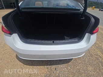 2026 BMW 3 Series Sedan 330i xDrive NA - miniatura 17
