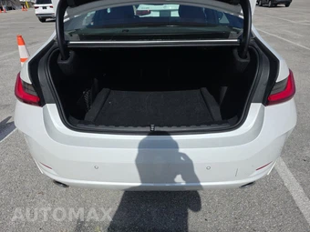 2026 BMW 3 Series Sedan 330i xDrive NA - miniatura 23