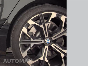 2026 BMW 3 Series Sedan 330i xDrive NA - miniatura 12