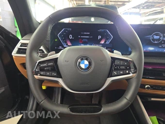 2026 BMW 3 Series Sedan 330i xDrive NA - miniatura 10