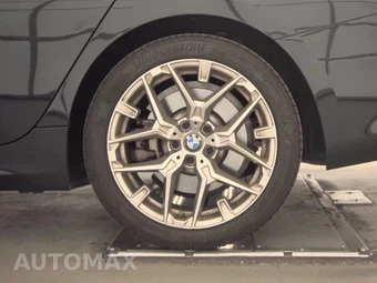 2026 BMW 3 Series Sedan 330i xDrive NA - miniatura 12