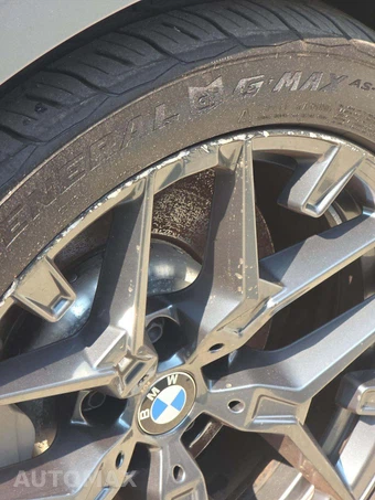 2026 BMW 3 Series Sedan 330i xDrive NA - miniatura 21