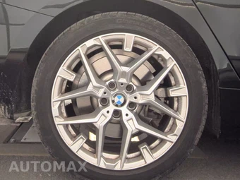 2026 BMW 3 Series Sedan 330i xDrive NA - miniatura 11