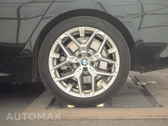 2026 BMW 3 Series Sedan 330i xDrive NA - miniatura 12