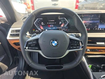 2026 BMW 3 Series Sedan 330i xDrive NA - miniatura 10