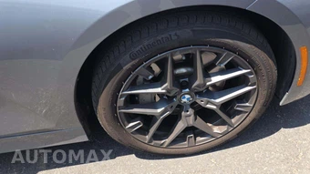 2026 BMW 3 Series Sedan 330i xDrive NA - miniatura 24
