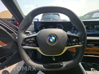 2026 BMW 3 Series Sedan 330i xDrive NA - miniatura 16