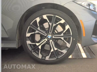 2026 BMW 3 Series Sedan 330i xDrive NA - miniatura 10