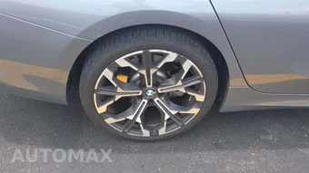 2026 BMW 3 Series Sedan 330i xDrive NA - miniatura 21