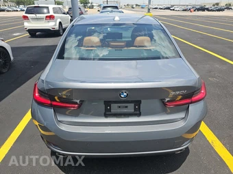 2026 BMW 3 Series Sedan 330i xDrive NA - miniatura 5