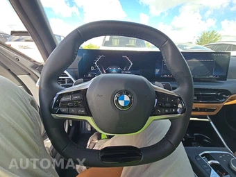 2026 BMW 3 Series Sedan 330i xDrive NA - miniatura 16