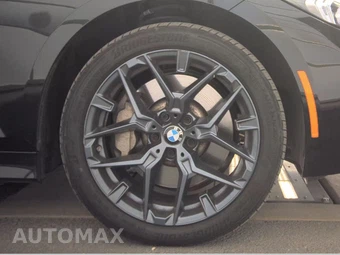 2026 BMW 3 Series Sedan 330i xDrive NA - miniatura 10