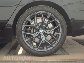 2026 BMW 3 Series Sedan 330i xDrive NA - miniatura 12