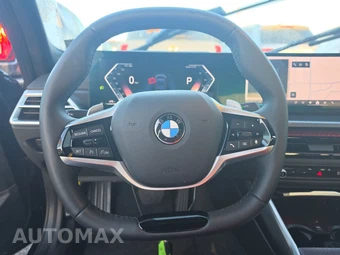 2026 BMW 3 Series Sedan 330i xDrive NA - miniatura 16
