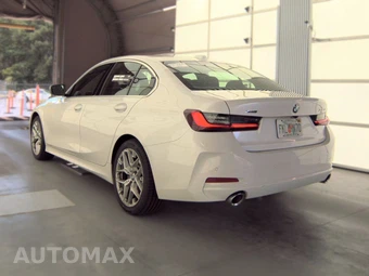 2026 BMW 3 Series Sedan 330i xDrive NA - miniatura 8