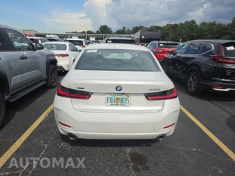 2026 BMW 3 Series Sedan 330i xDrive NA - miniatura 5
