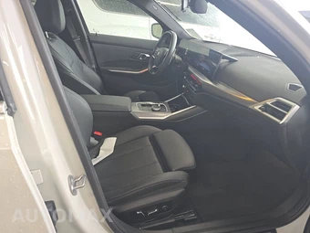 2026 BMW 3 Series Sedan 330i xDrive NA - miniatura 14