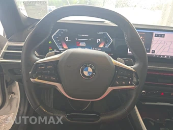 2026 BMW 3 Series Sedan 330i xDrive NA - miniatura 16