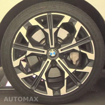 2026 BMW 3 Series Sedan 330i xDrive NA - miniatura 27