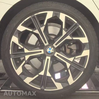 2026 BMW 3 Series Sedan 330i xDrive NA - miniatura 30