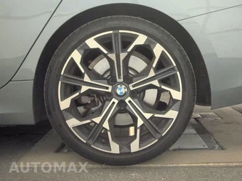 2026 BMW 3 Series Sedan 330i xDrive NA - miniatura 12