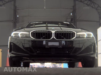 2026 BMW 3 Series Sedan 330i xDrive NA - miniatura 3