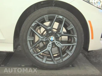 2026 BMW 3 Series Sedan 330i xDrive NA - miniatura 10