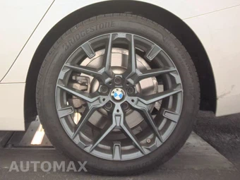 2026 BMW 3 Series Sedan 330i xDrive NA - miniatura 12