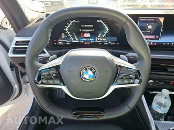 2026 BMW 3 Series Sedan 330i xDrive NA - miniatura 16