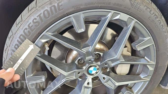 2026 BMW 3 Series Sedan 330i xDrive NA - miniatura 26