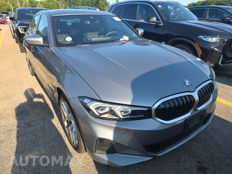 2026 BMW 3 Series Sedan 330i xDrive NA - miniatura 3