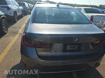 2026 BMW 3 Series Sedan 330i xDrive NA - miniatura 5