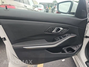 2026 BMW 3 Series Sedan 330i xDrive NA - miniatura 15