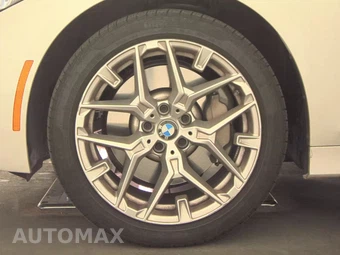 2026 BMW 3 Series Sedan 330i xDrive NA - miniatura 9