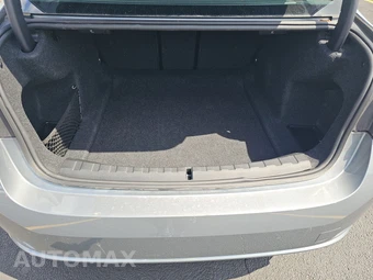2026 BMW 3 Series Sedan 330i xDrive NA - miniatura 17