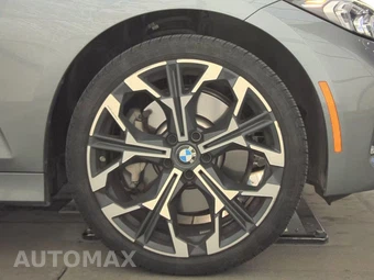 2026 BMW 3 Series Sedan 330i xDrive NA - miniatura 10